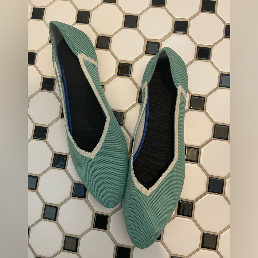 Aqua Flats with White Trim (42)
